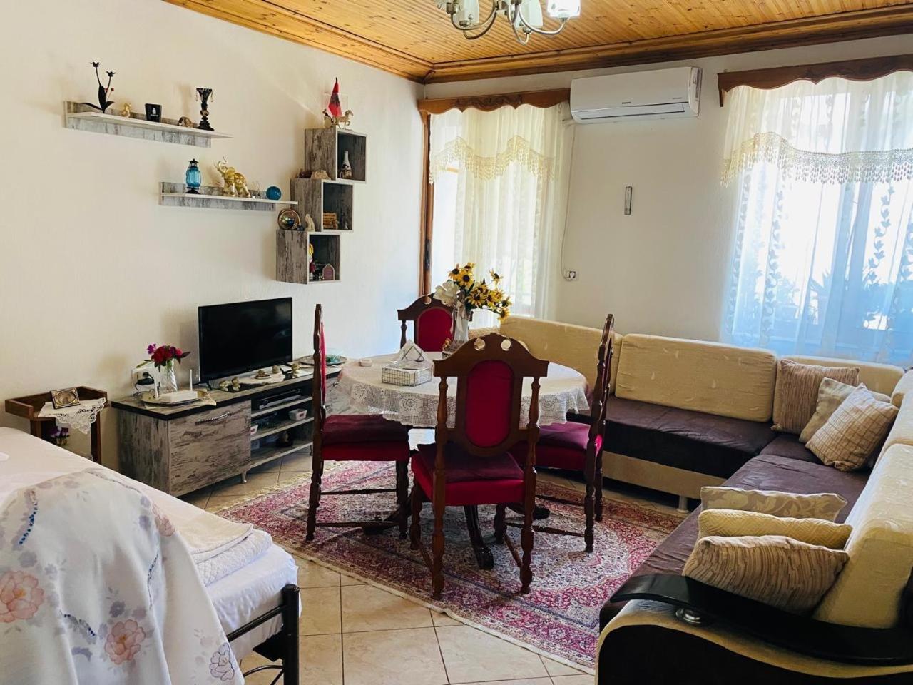 Hida Guest House Gjirokastër المظهر الخارجي الصورة