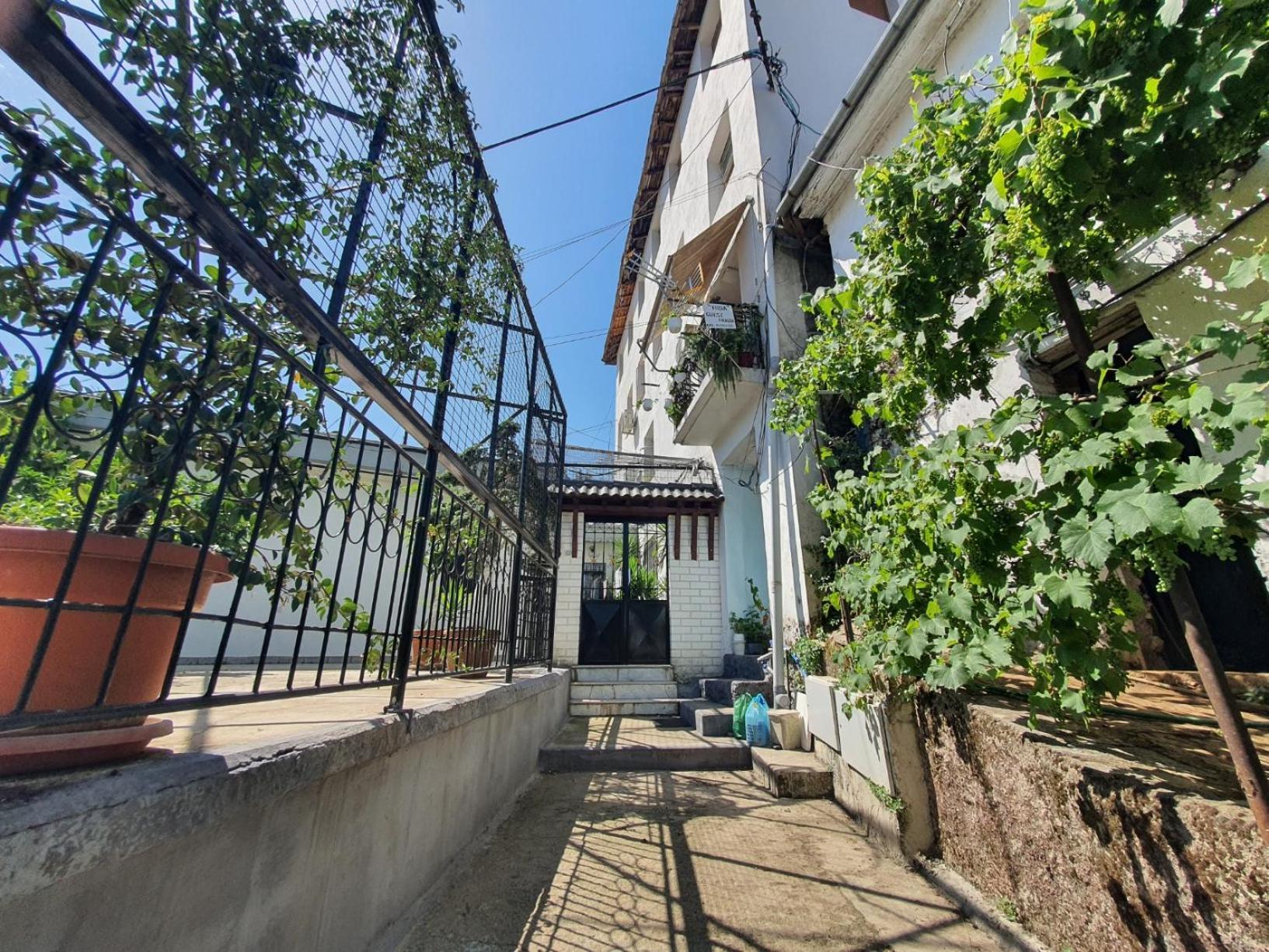 Hida Guest House Gjirokastër المظهر الخارجي الصورة